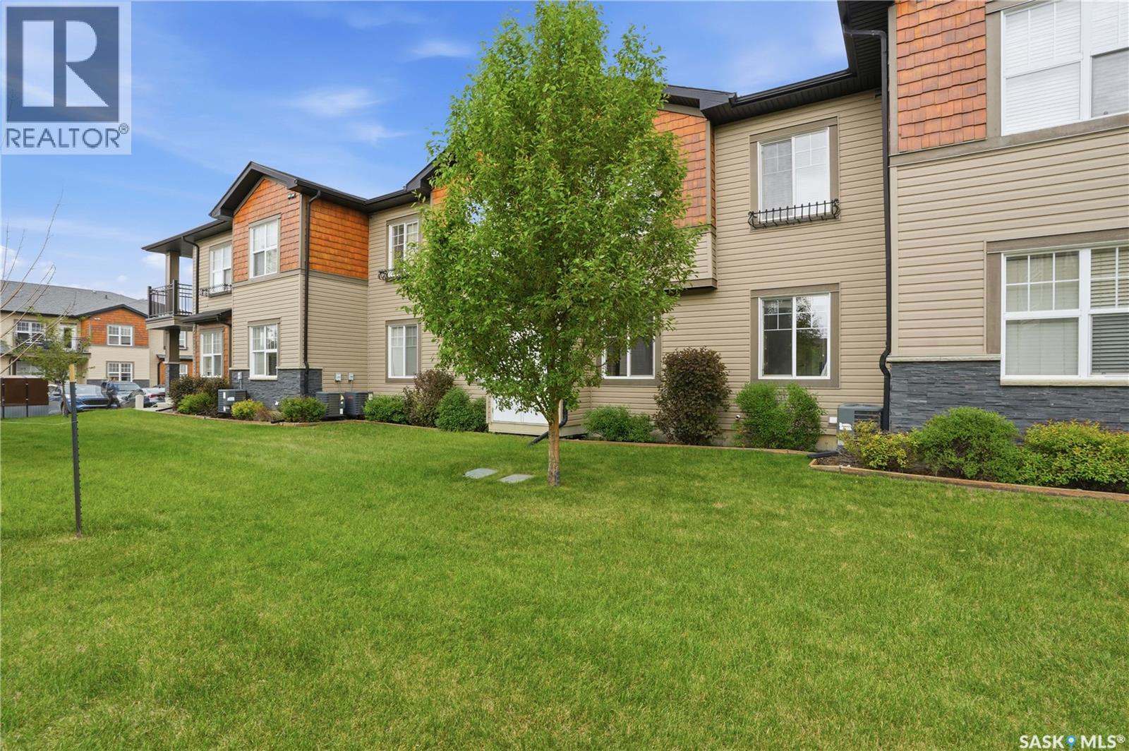 407 1015 Patrick CRESCENT — photo 31