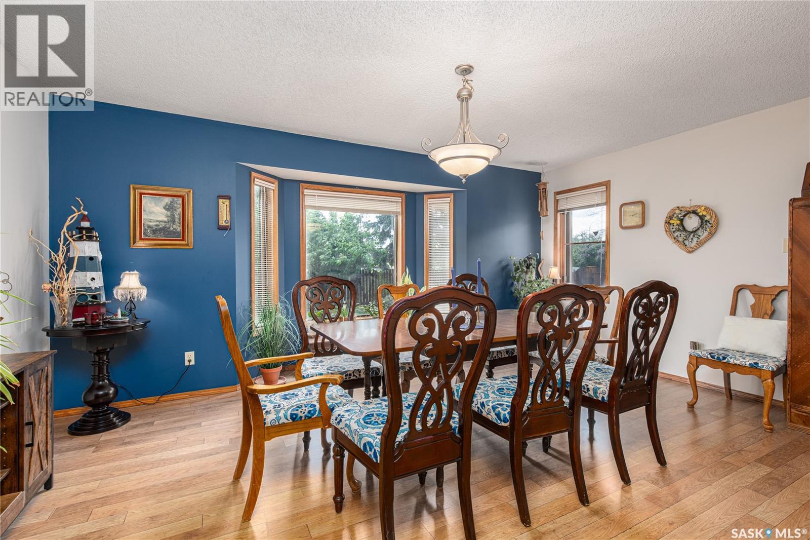 21 Thorn CRESCENT - 19