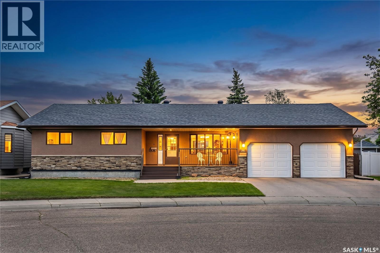 21 Thorn CRESCENT - 2