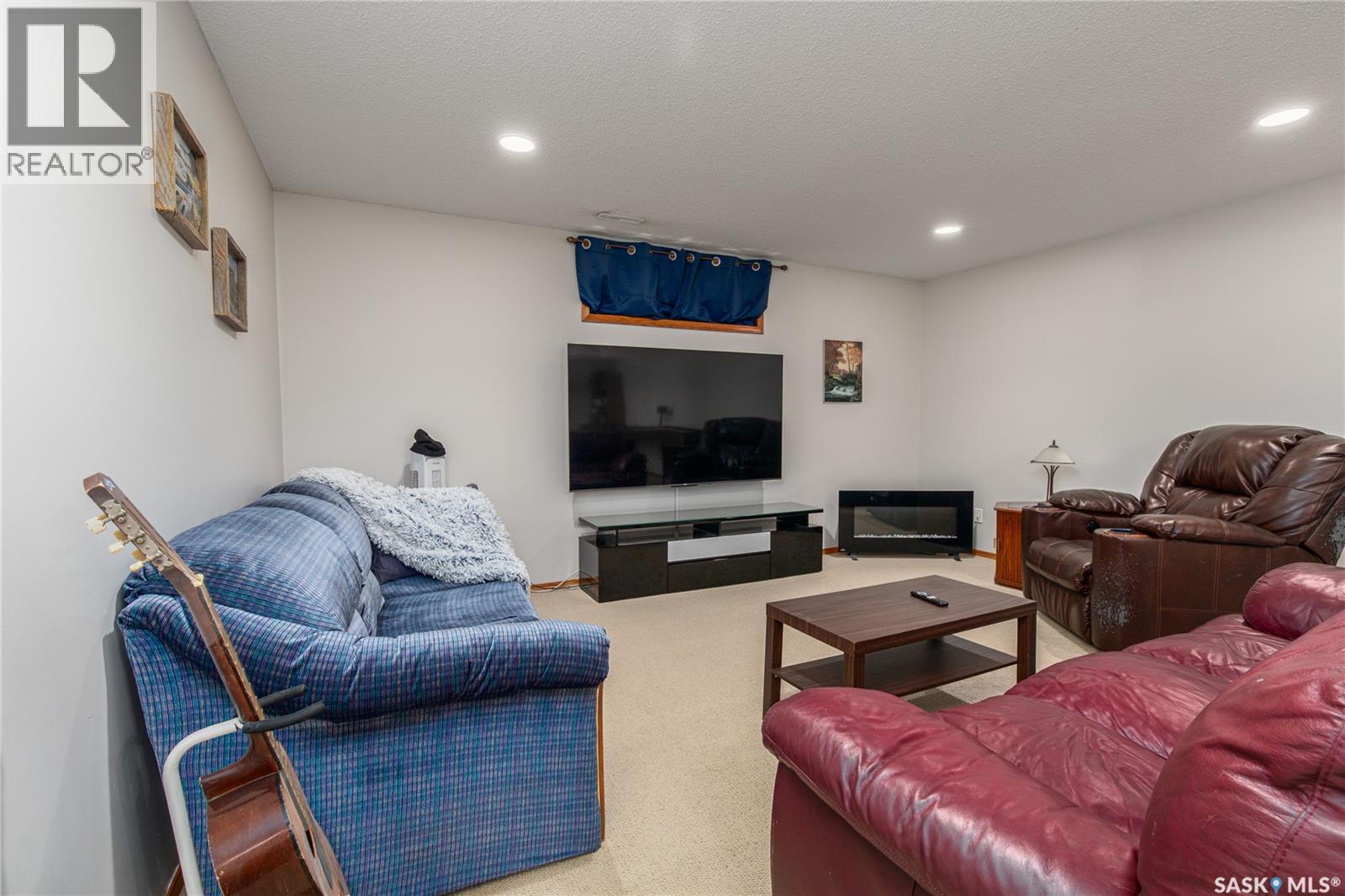 21 Thorn CRESCENT - 47
