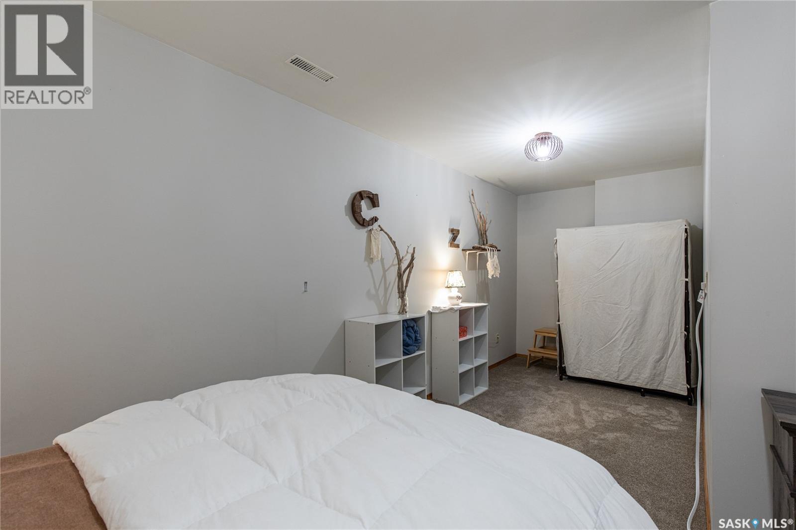 21 Thorn CRESCENT - 51