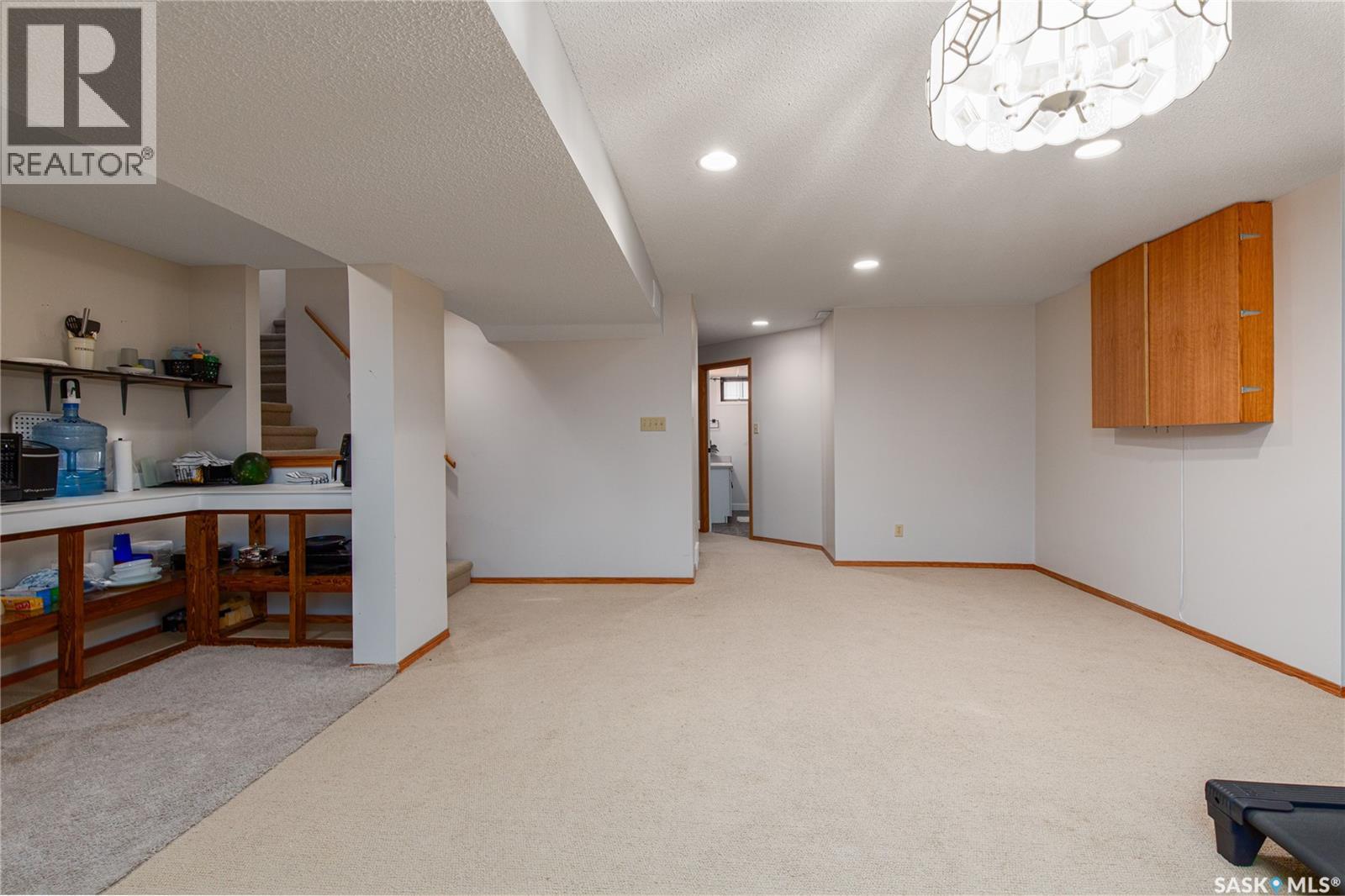 21 Thorn CRESCENT - 52