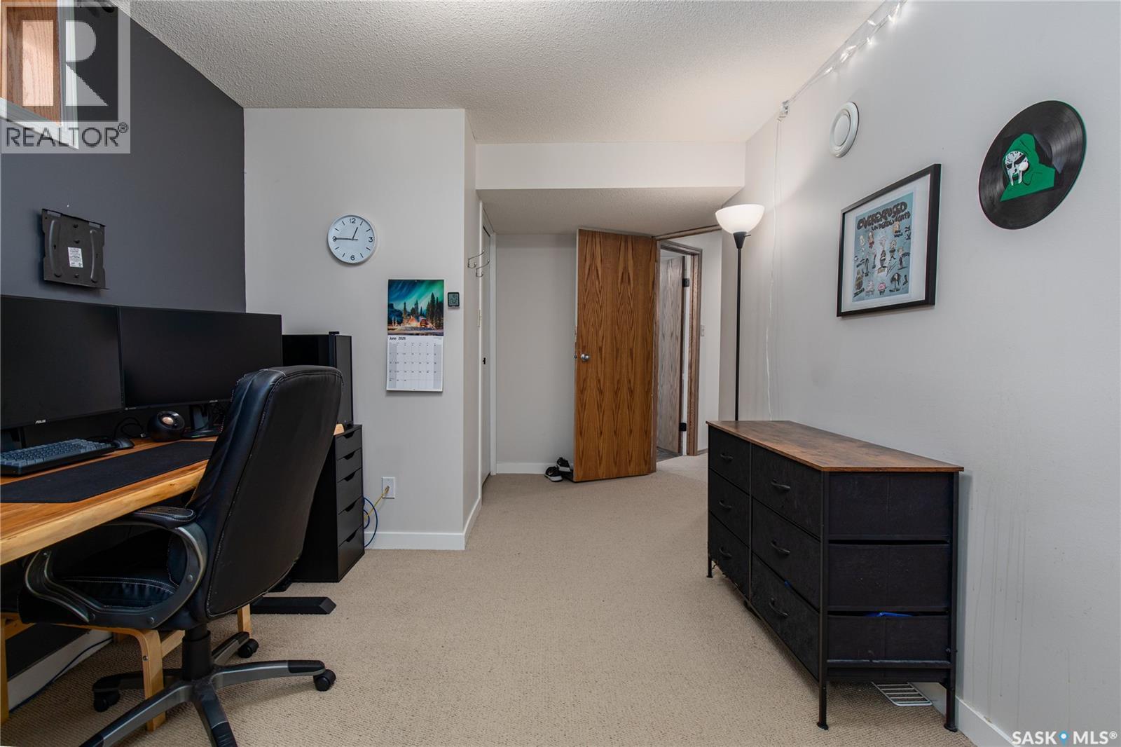 21 Thorn CRESCENT - 59