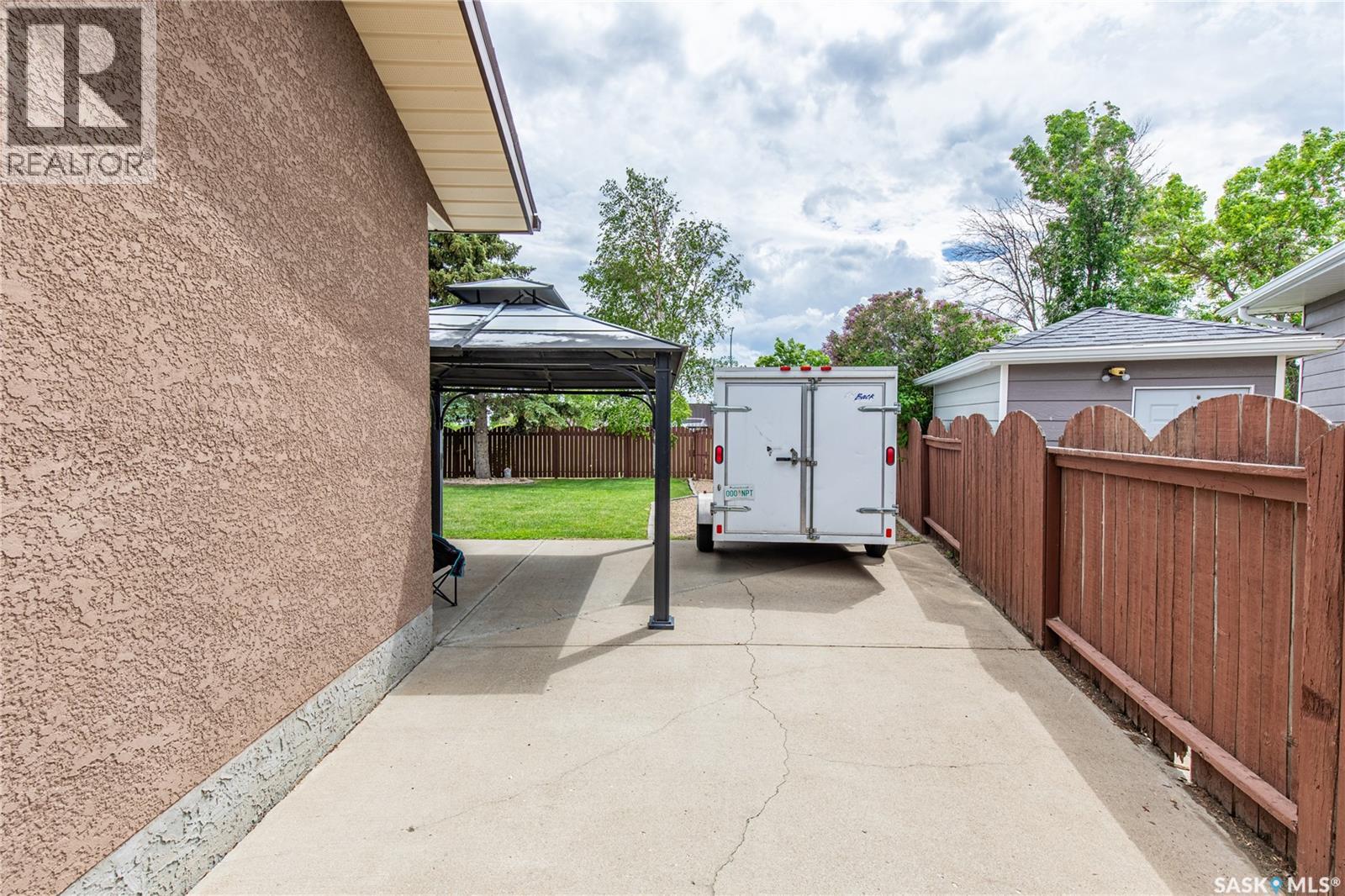 21 Thorn CRESCENT - 62