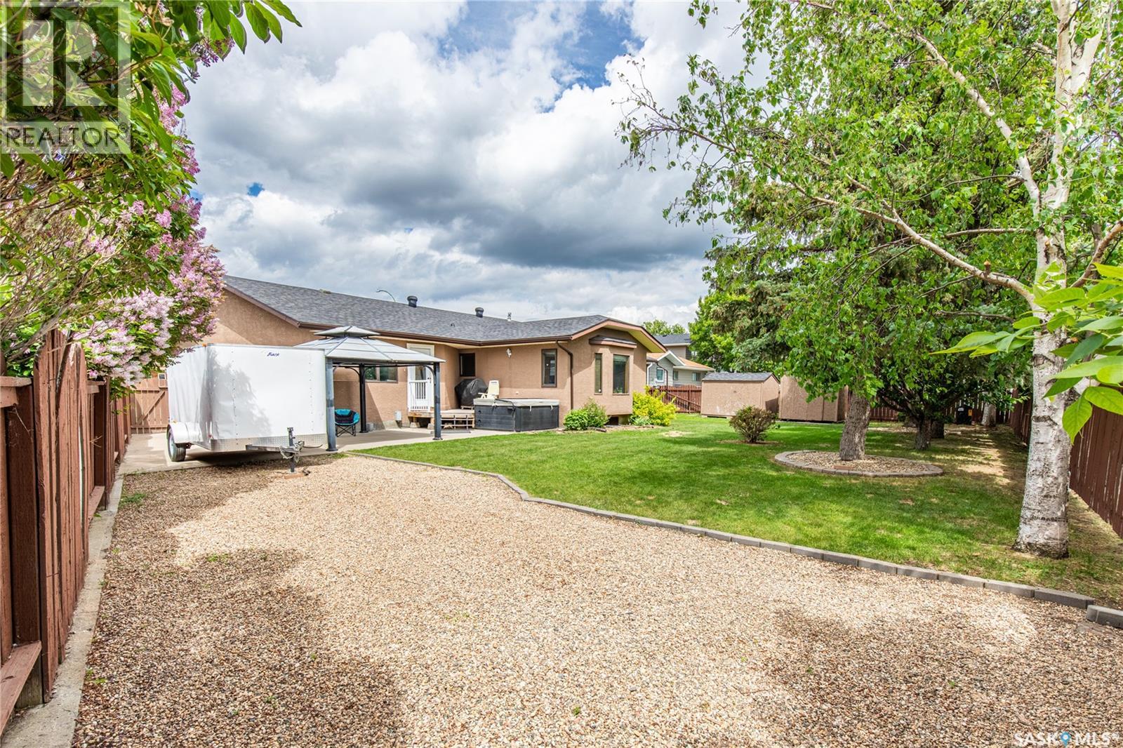 21 Thorn CRESCENT - 65