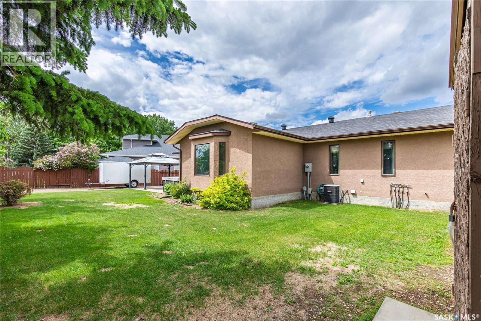 21 Thorn CRESCENT - 67