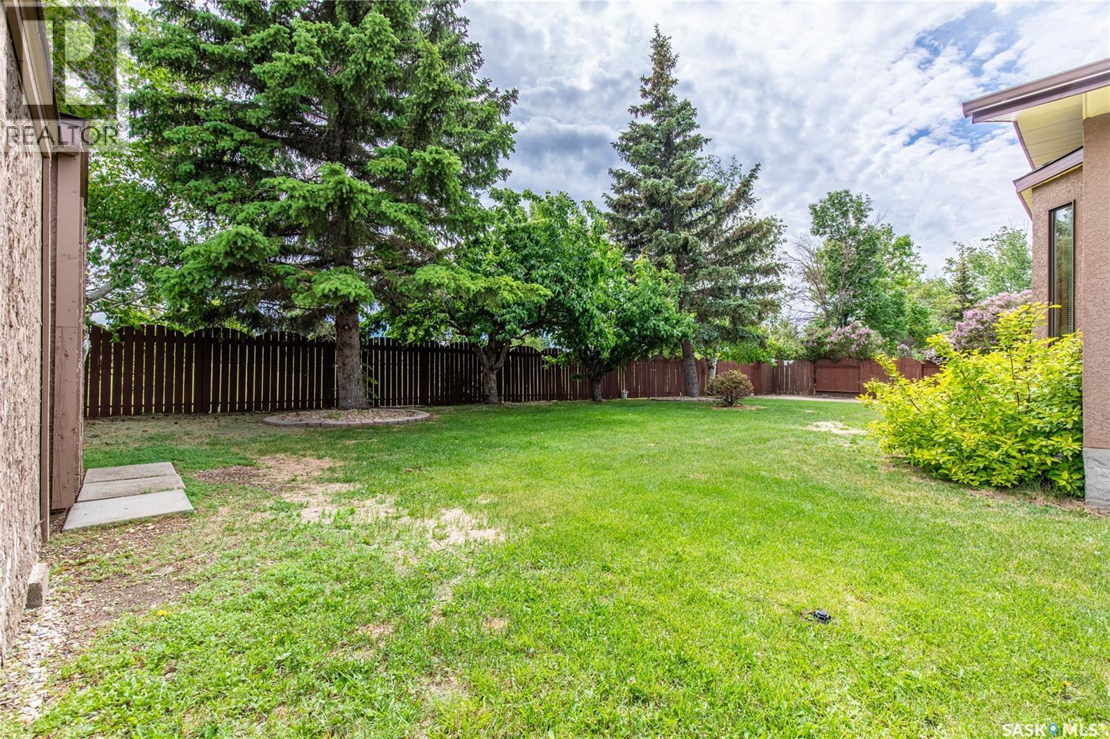 21 Thorn CRESCENT - 68