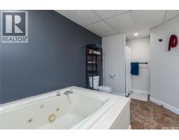 21 Thorn Crescent, Moose Jaw, SK S6J1J3 Photo 55