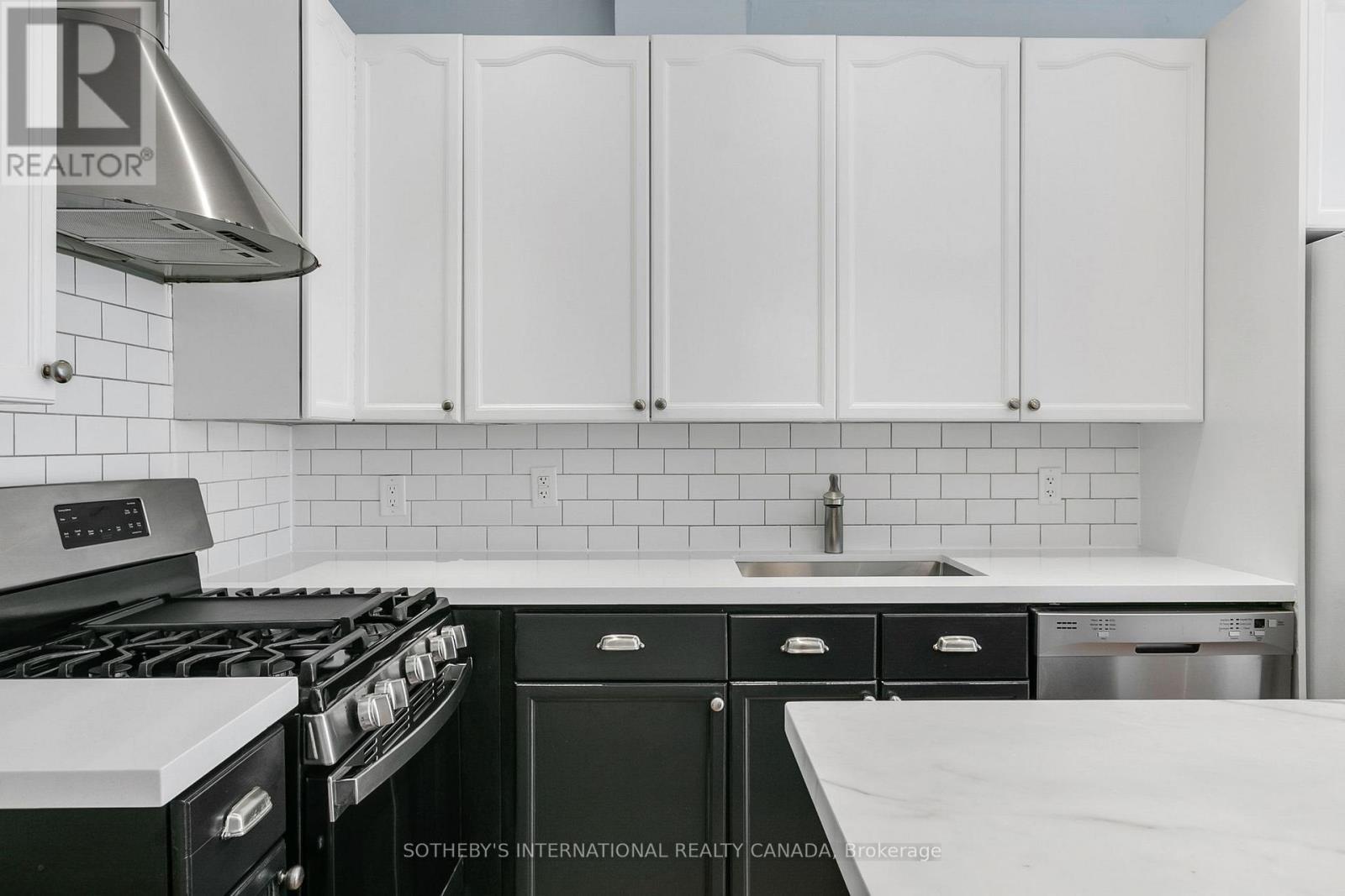 221 BOOTH AVENUE - 17