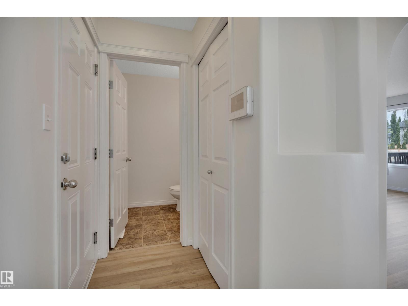 43 SUTHERLAND ST — photo 19