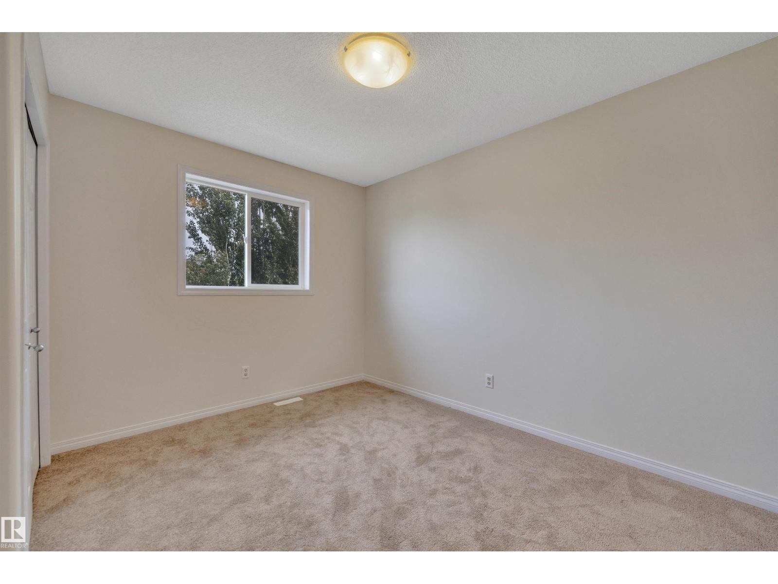 43 SUTHERLAND ST — photo 30