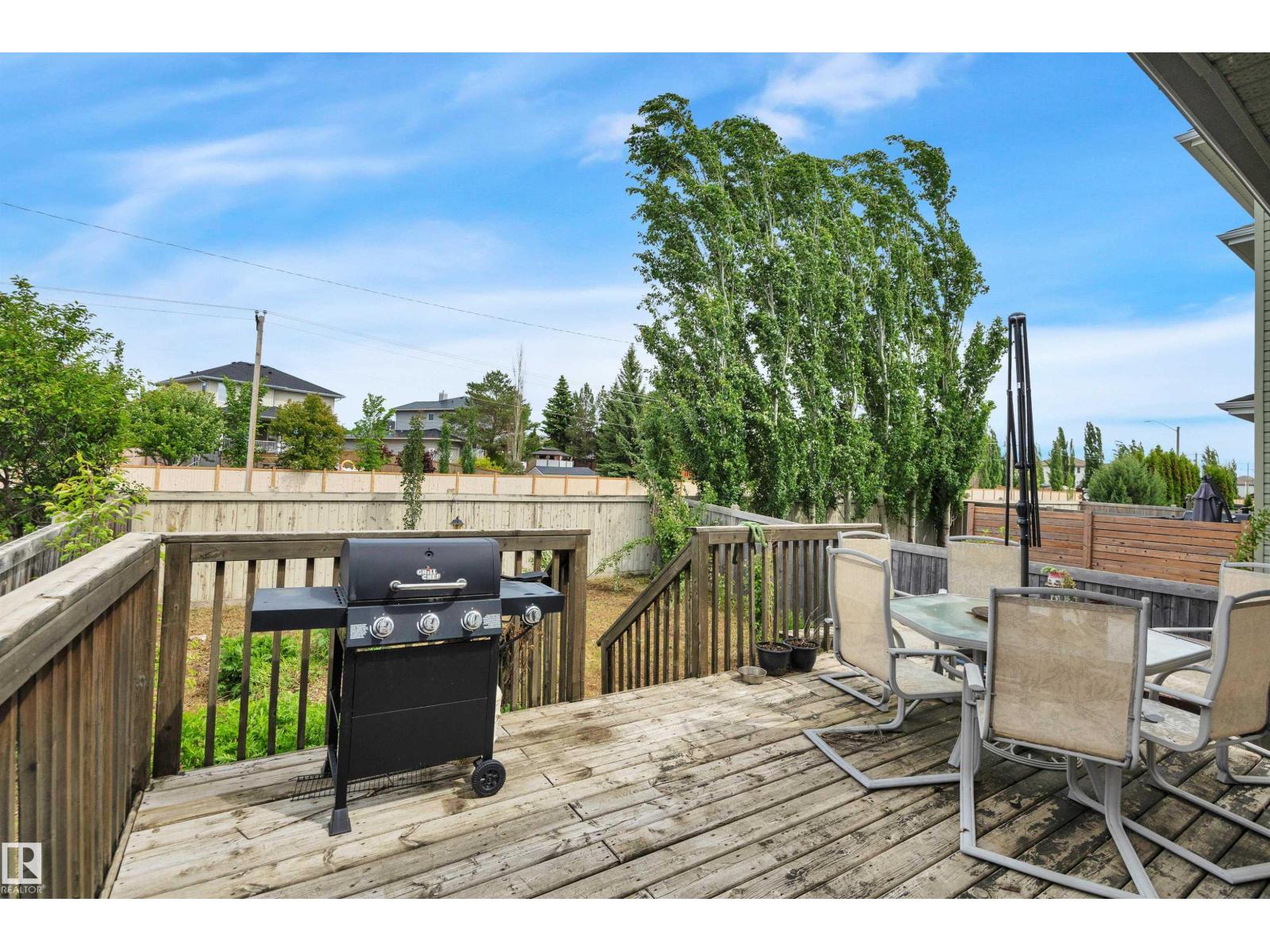 43 SUTHERLAND ST — photo 36