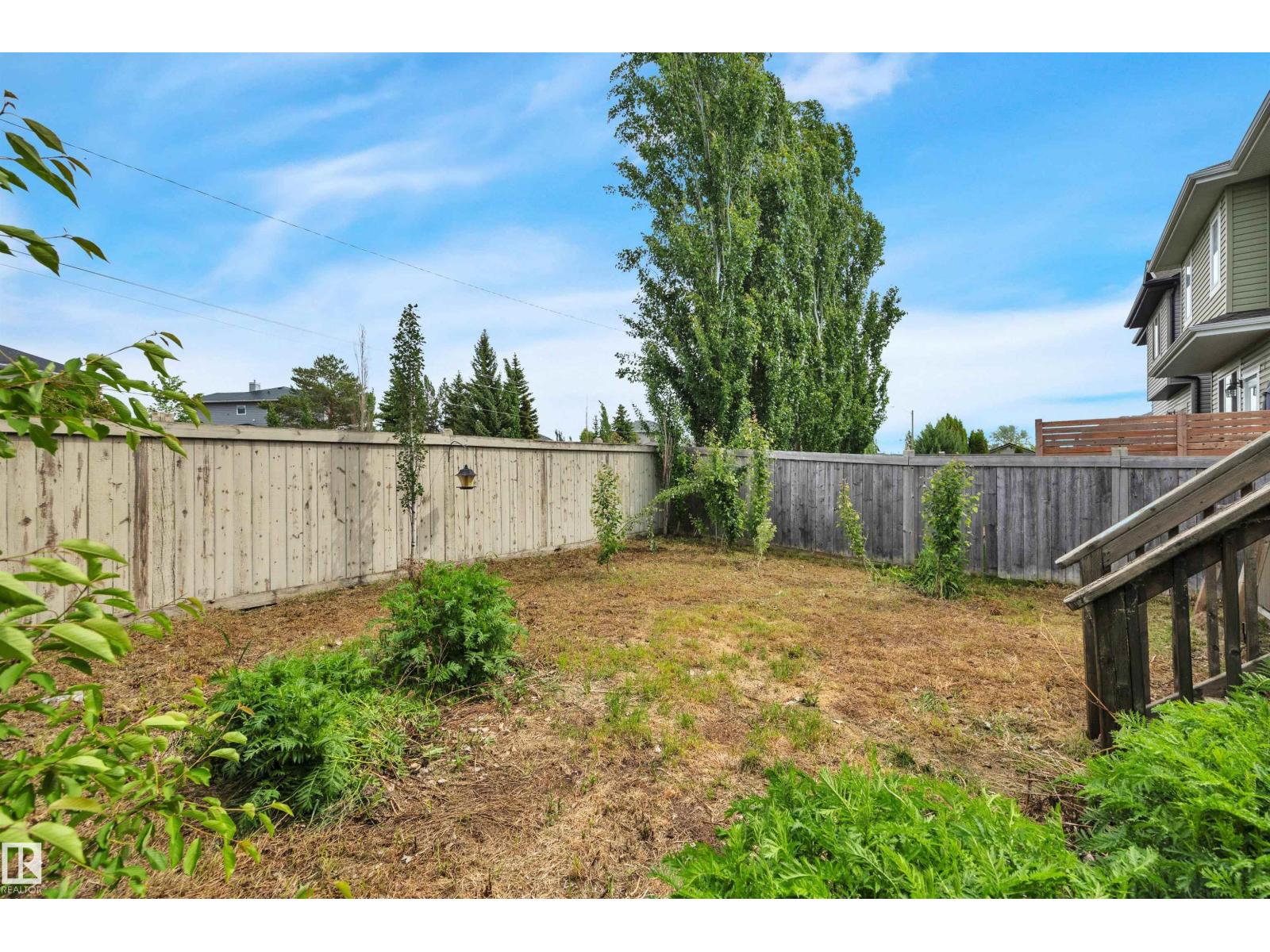 43 SUTHERLAND ST — photo 38
