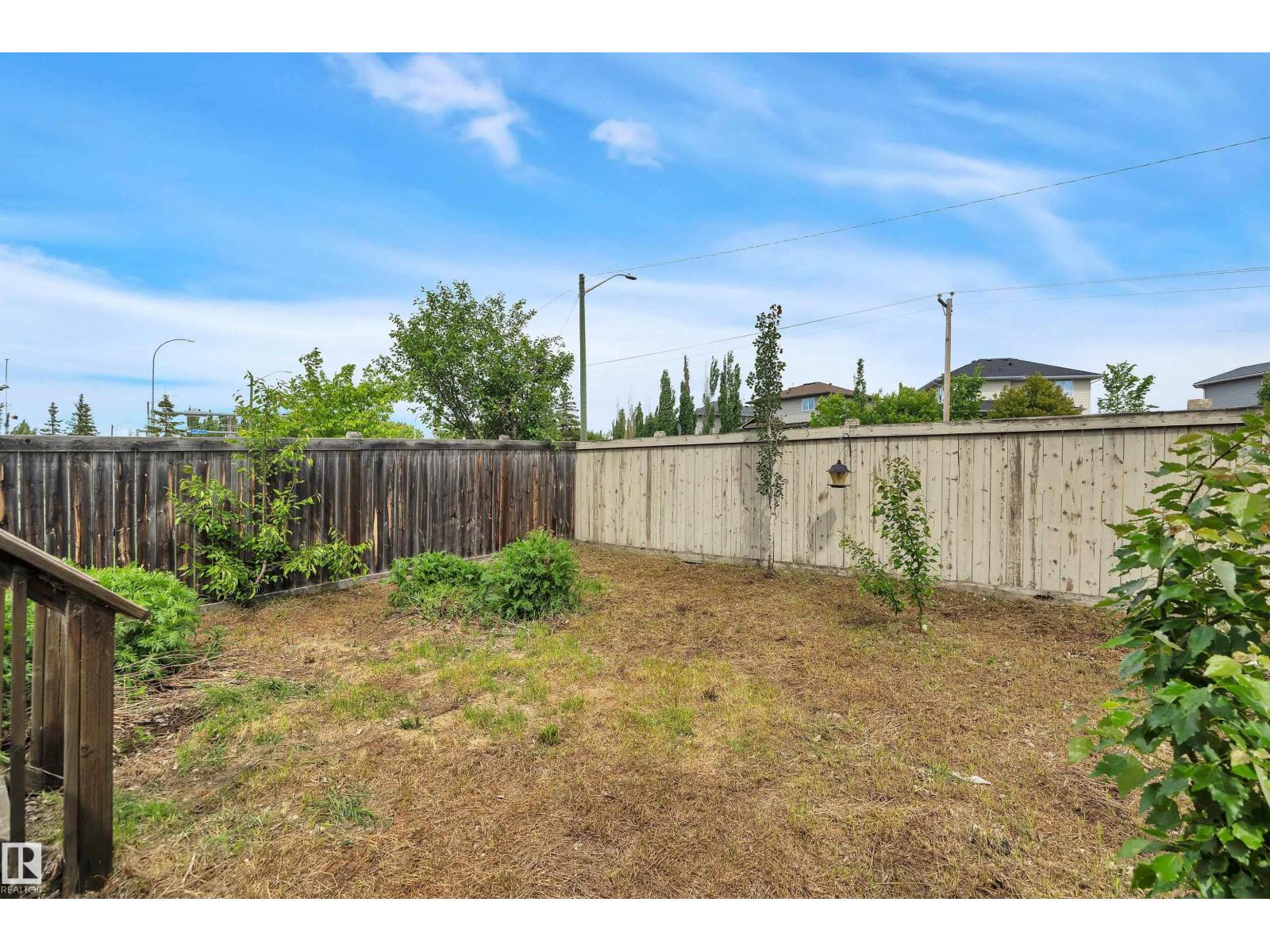 43 SUTHERLAND ST — photo 42