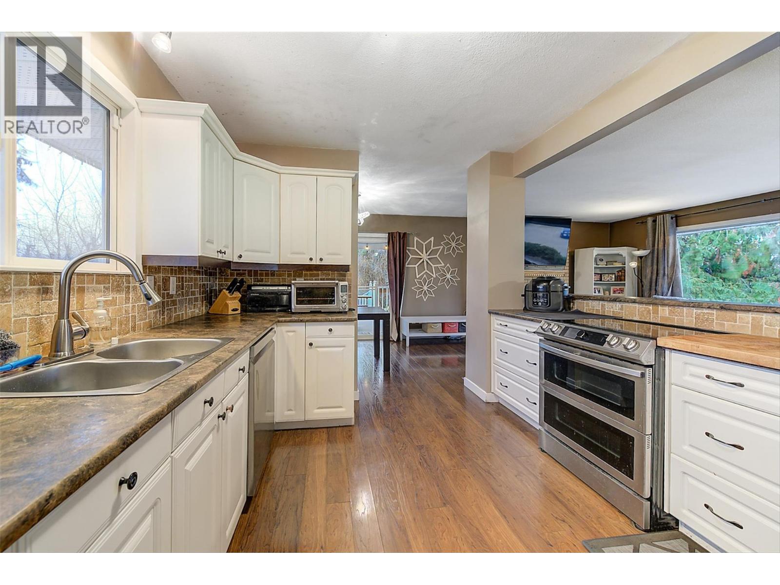 964 Tronson Drive - 6