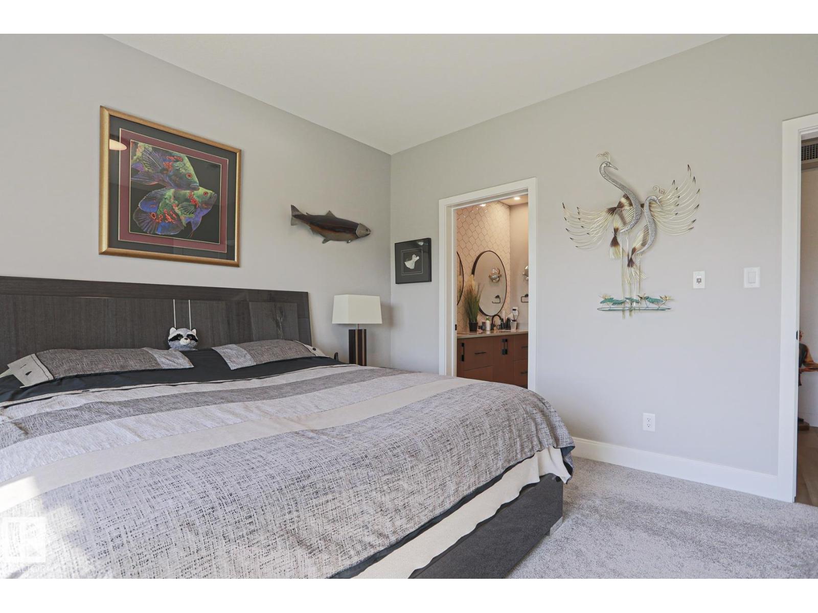#211 7463 MAY CM NW - 24