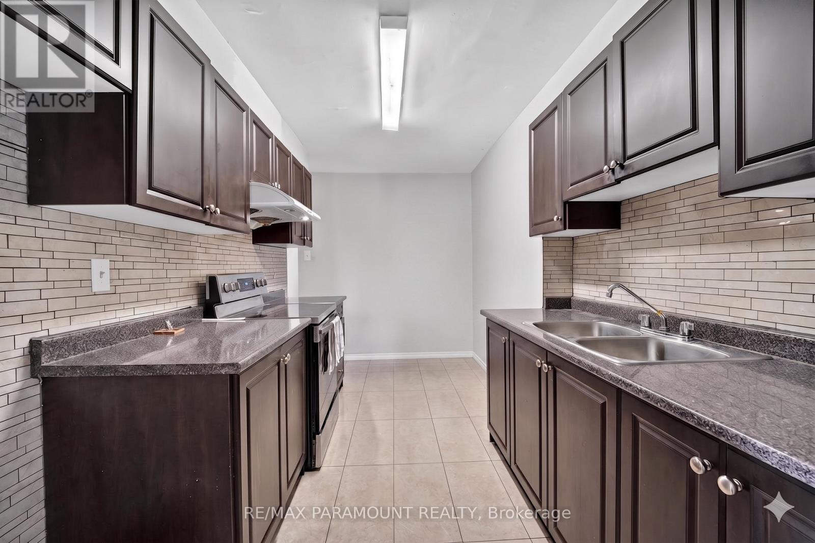#1011 2645 KIPLING AVENUE - 24