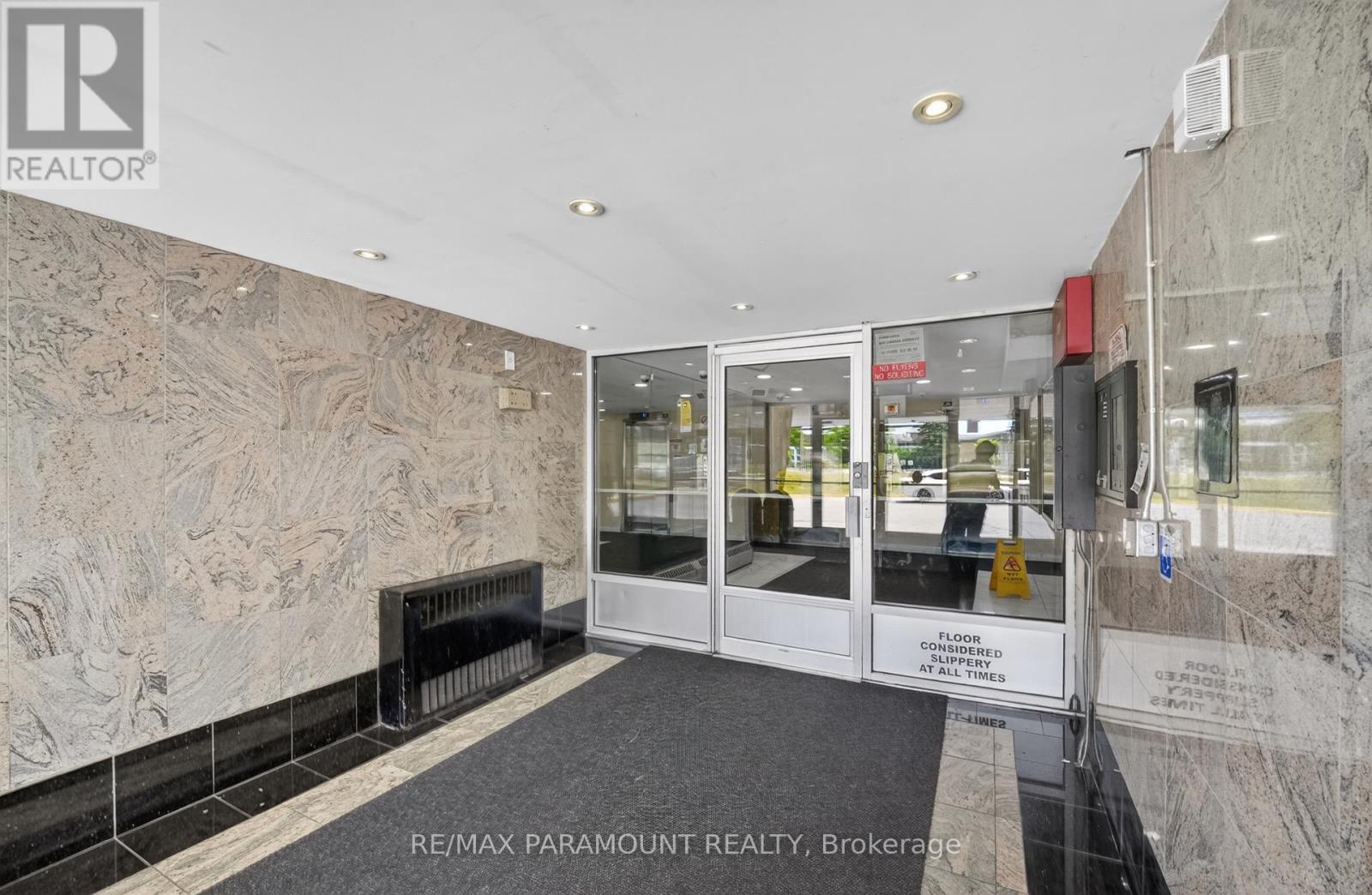 #1011 2645 KIPLING AVENUE - 3