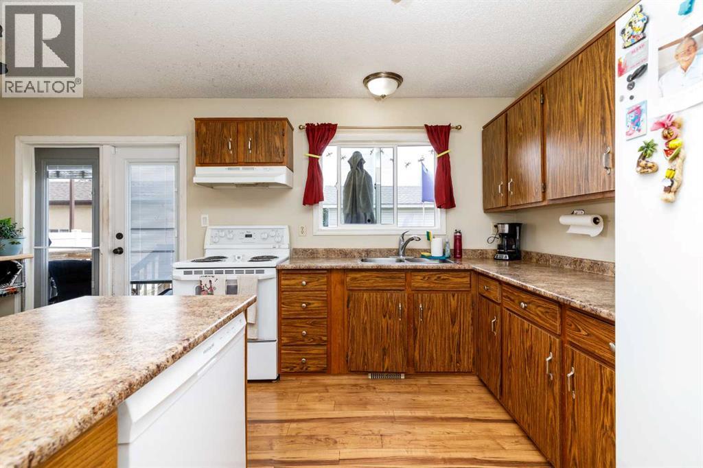 63 Mclevin Crescent - 13