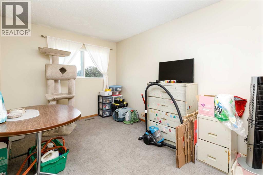63 Mclevin Crescent - 16