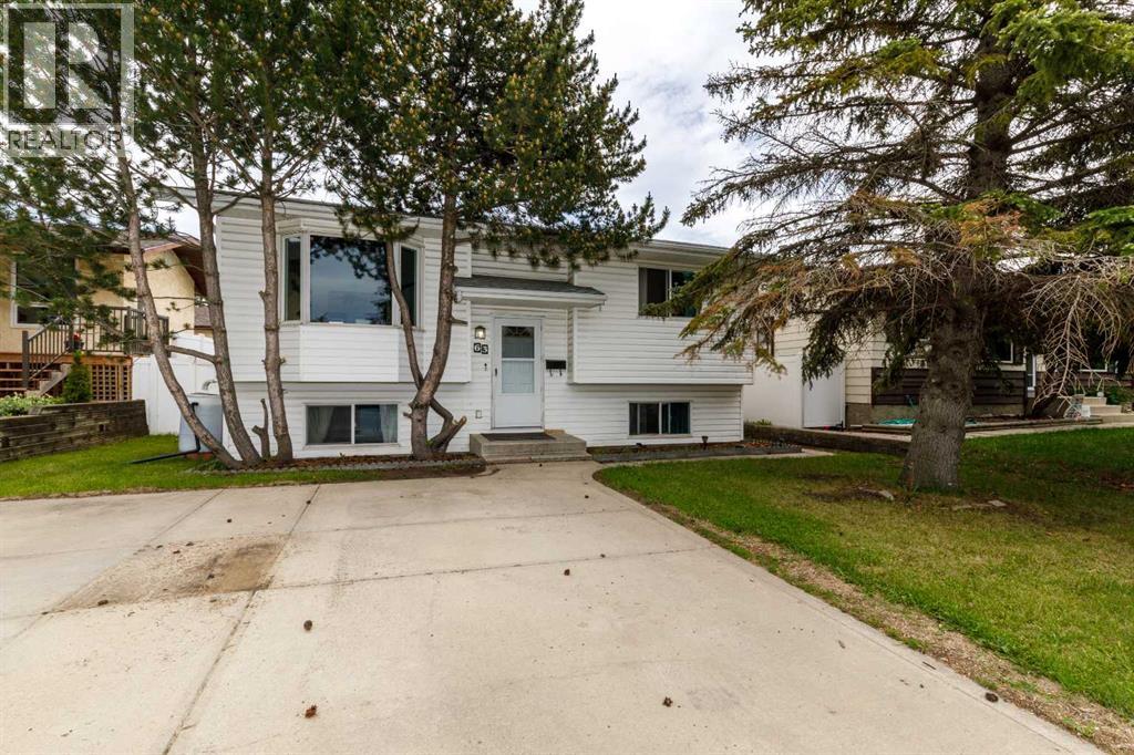 63 Mclevin Crescent - 1