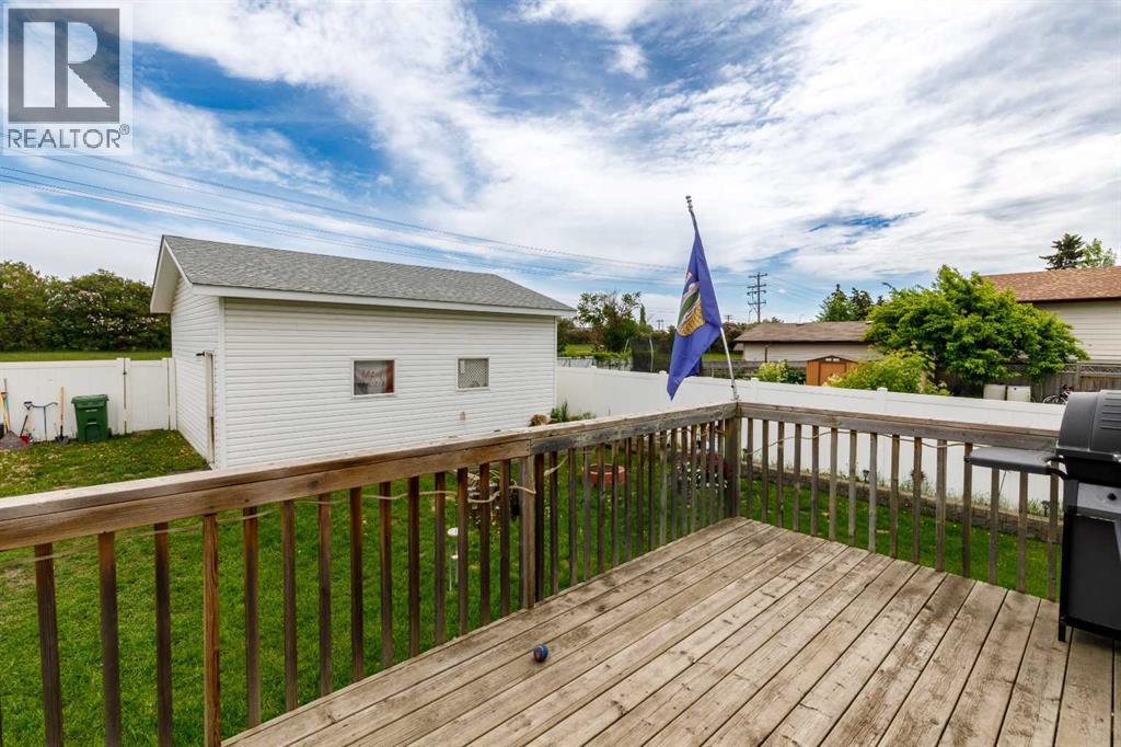 63 Mclevin Crescent - 29