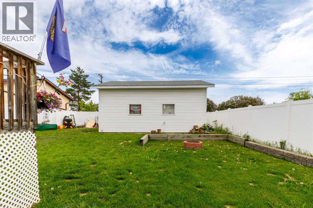 63 Mclevin Crescent - 34
