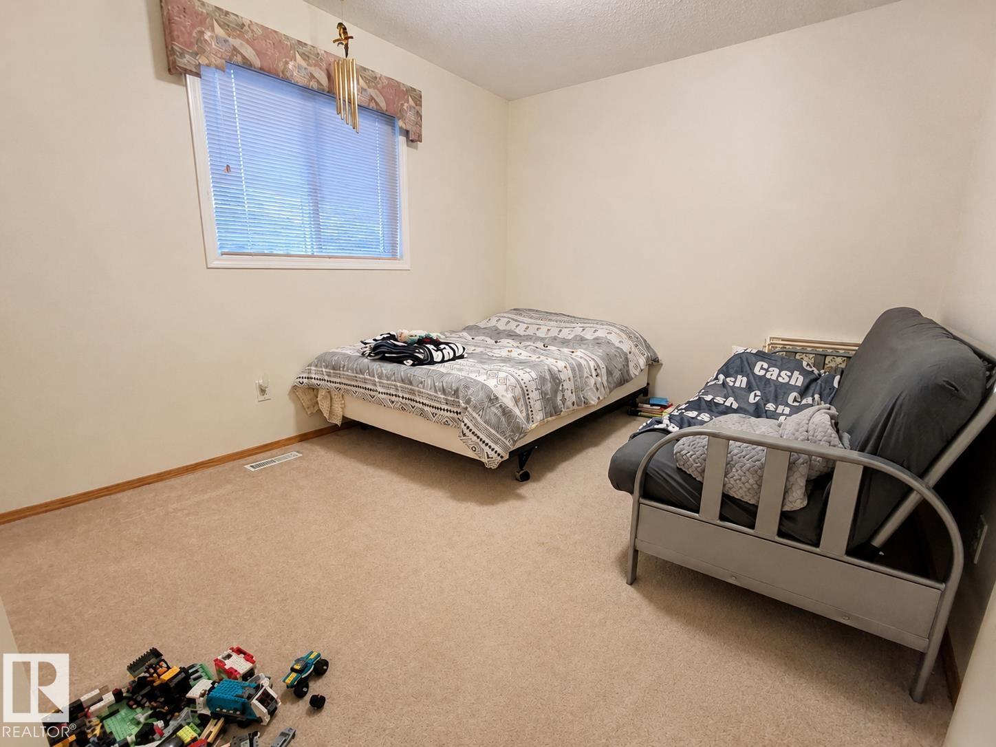 4028 31 ST NW - 8