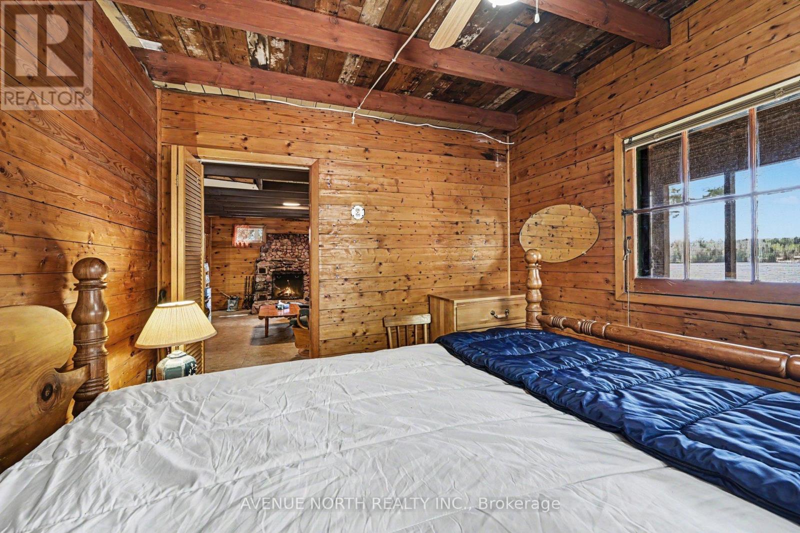 366 HOLLY LANE - 14