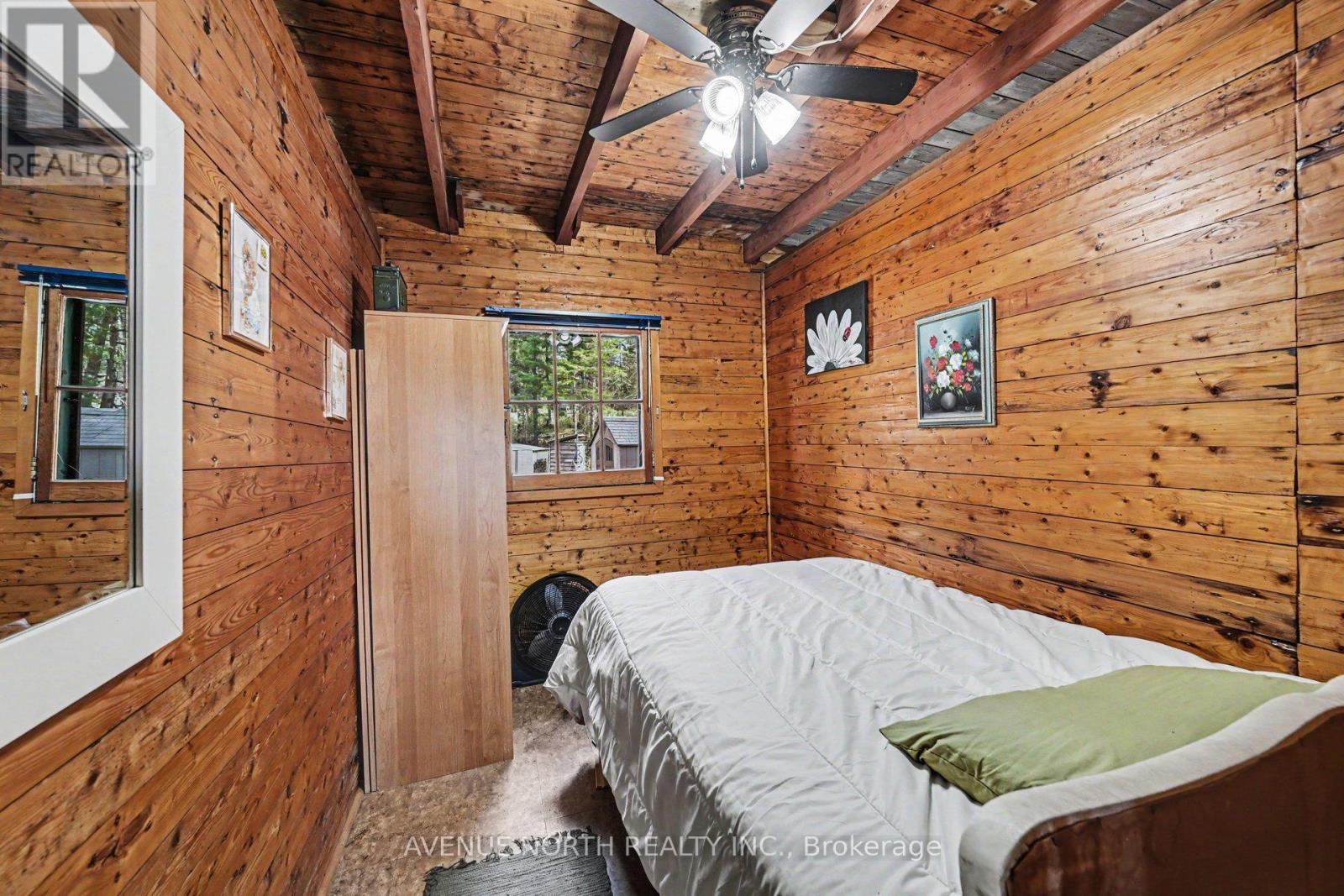 366 HOLLY LANE - 16