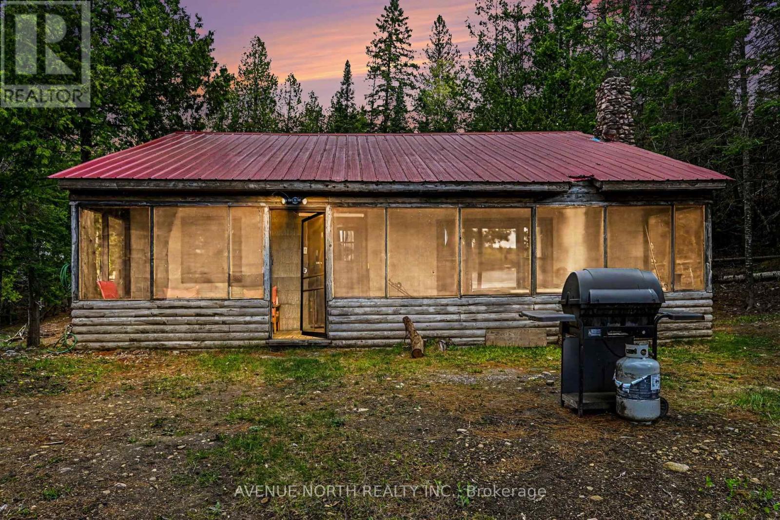 366 HOLLY LANE - 2