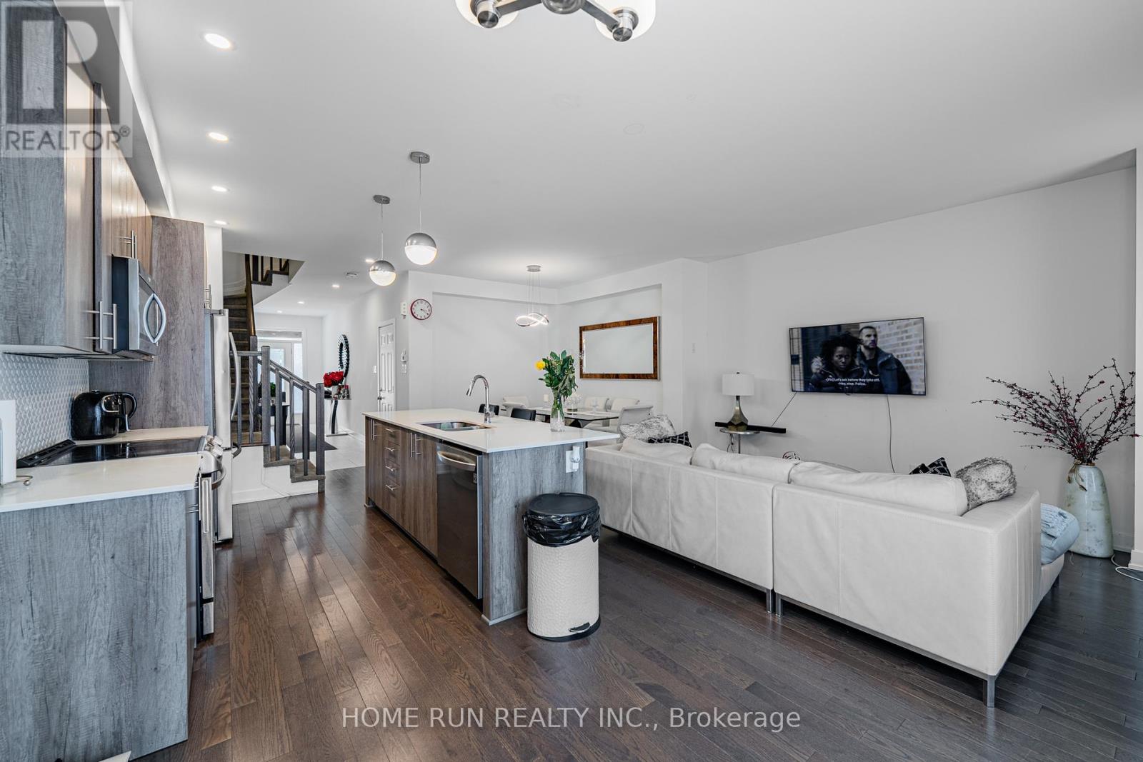 328 IBANEZ WALK - 10