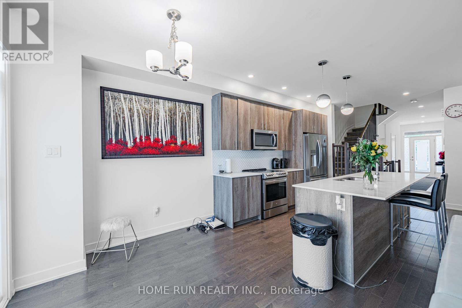 328 IBANEZ WALK - 13