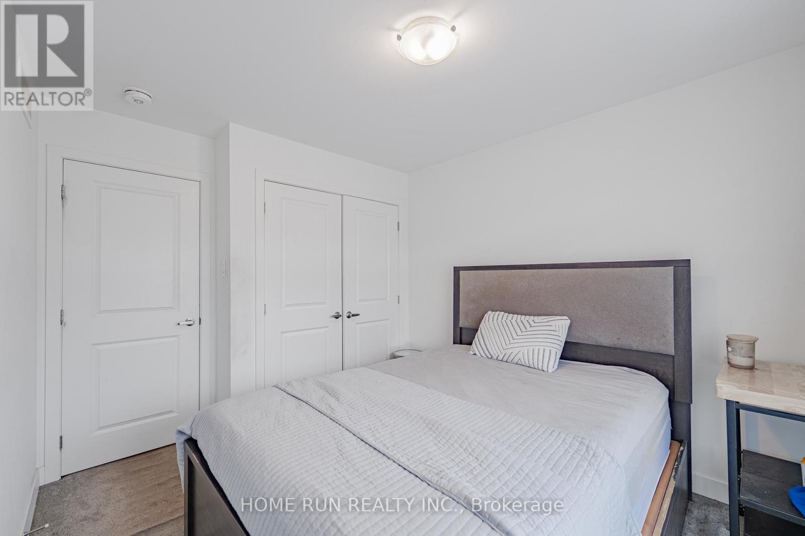 328 IBANEZ WALK - 18