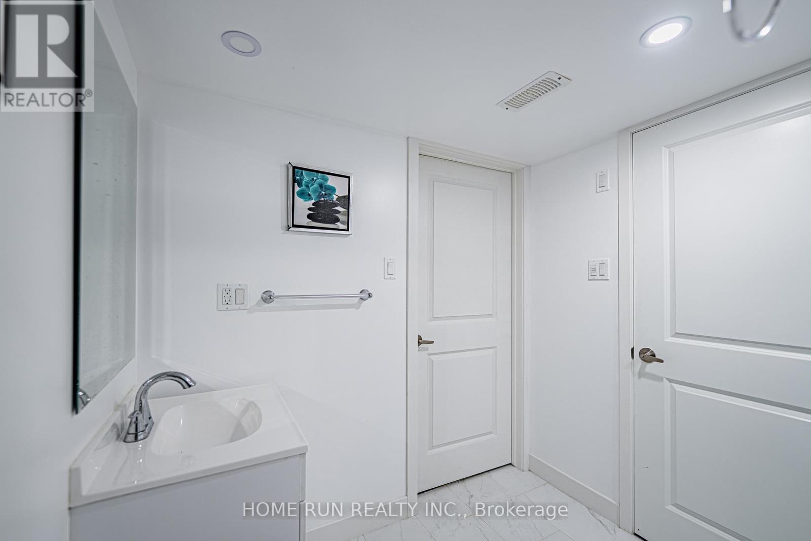 328 IBANEZ WALK - 29