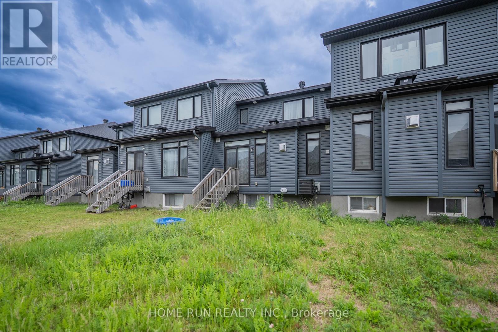 328 IBANEZ WALK - 31