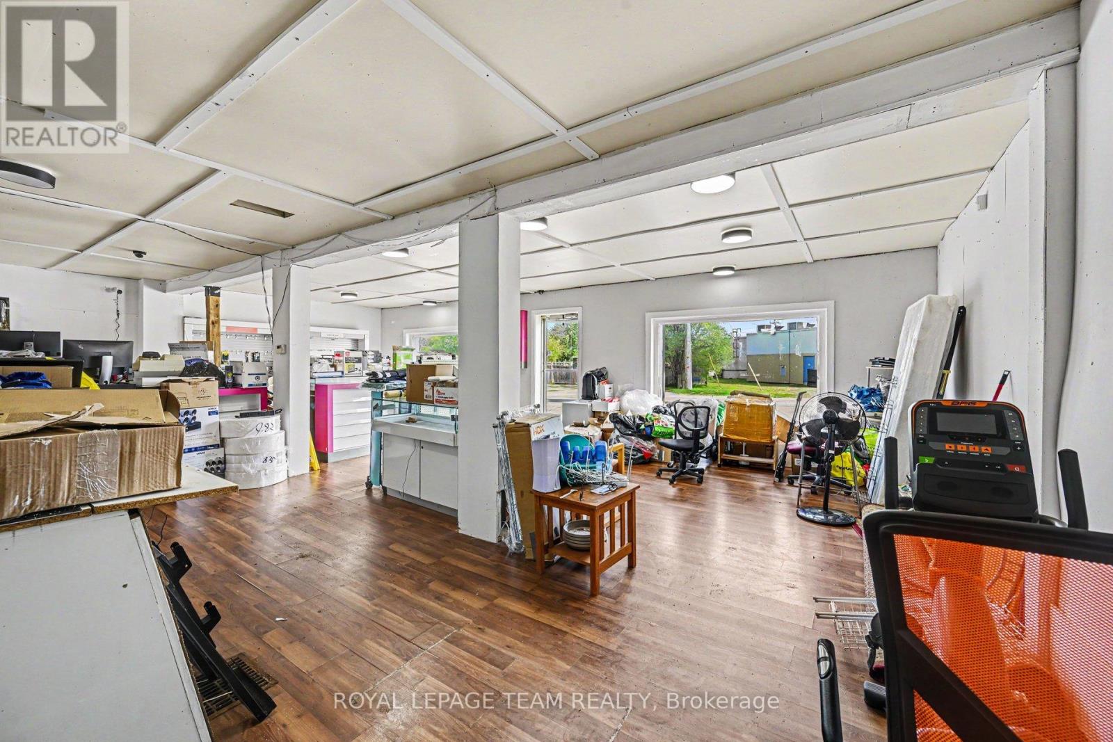 Studio for Rent in Ottawa – 2 MOHNS AVENUE, Ottawa – By Peter Sagos - Image 17