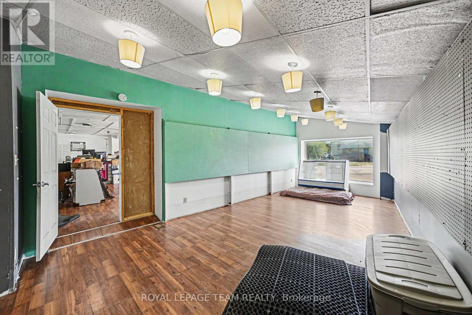 Studio for Rent in Ottawa – 2 MOHNS AVENUE, Ottawa – By Peter Sagos - Image 18