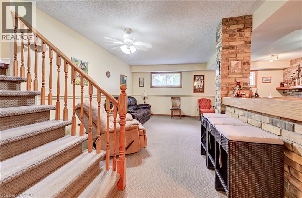 180 BALMORAL Drive - 24