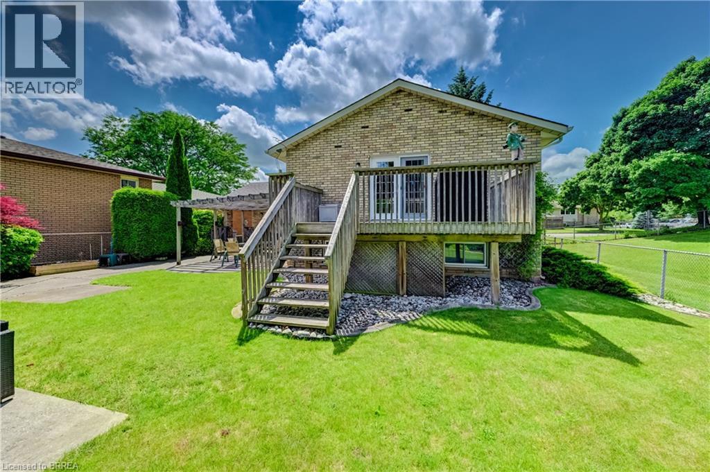 180 BALMORAL Drive - 39