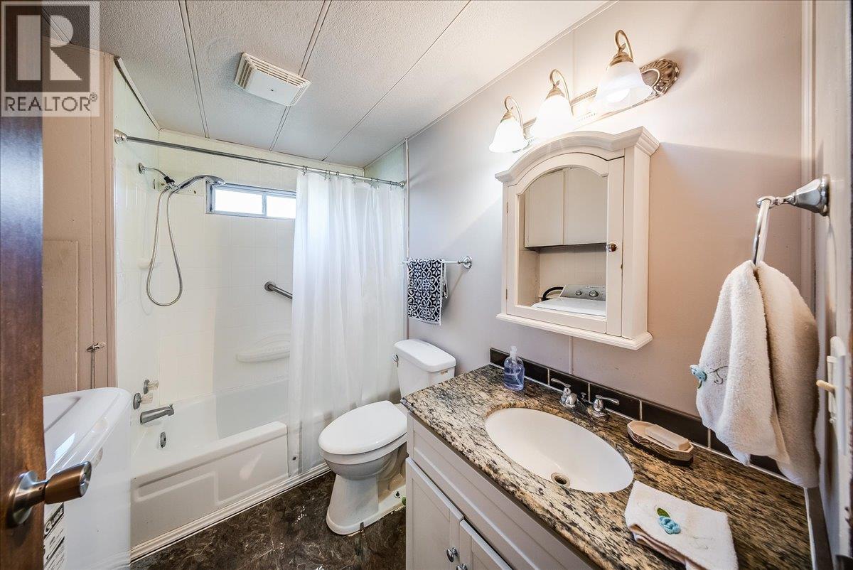 30 Davis Avenue - 19