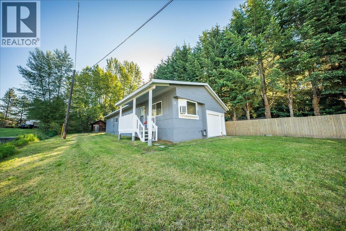 30 Davis Avenue - 3