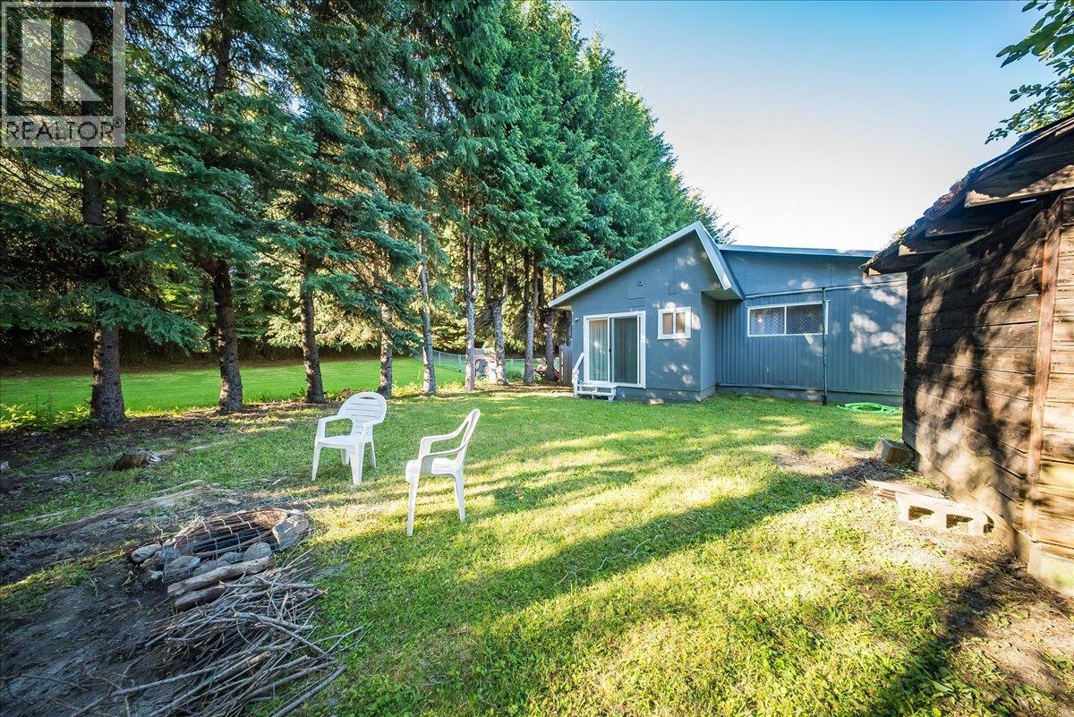 30 Davis Avenue - 36