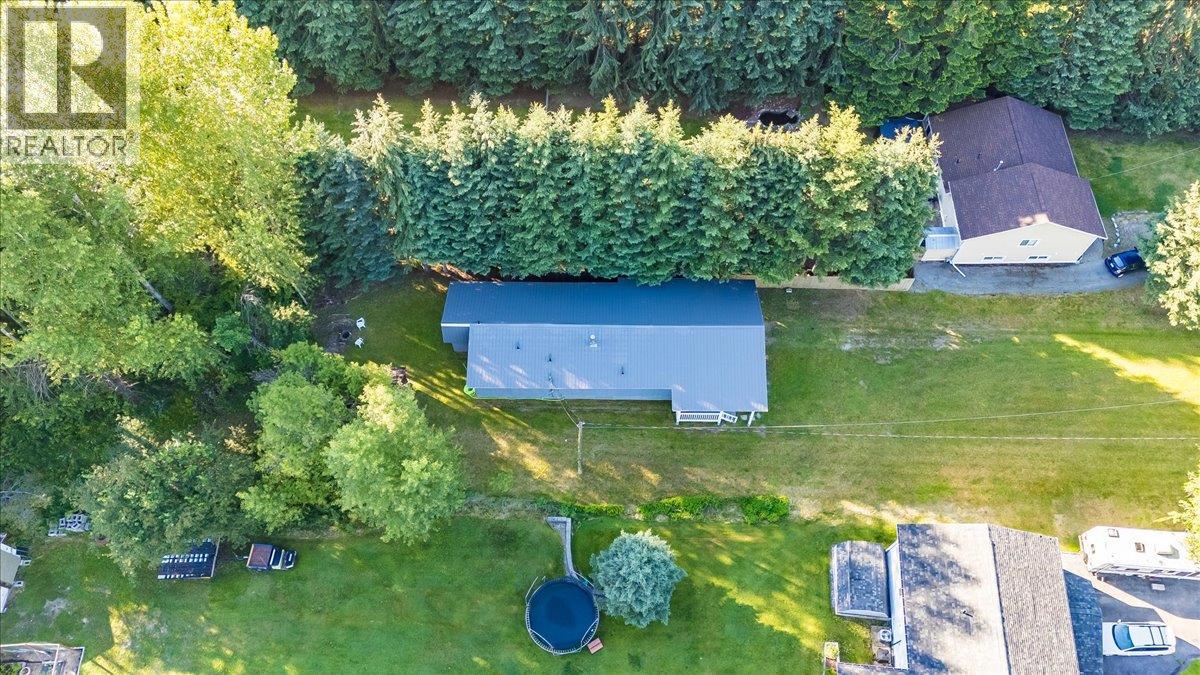 30 Davis Avenue - 42