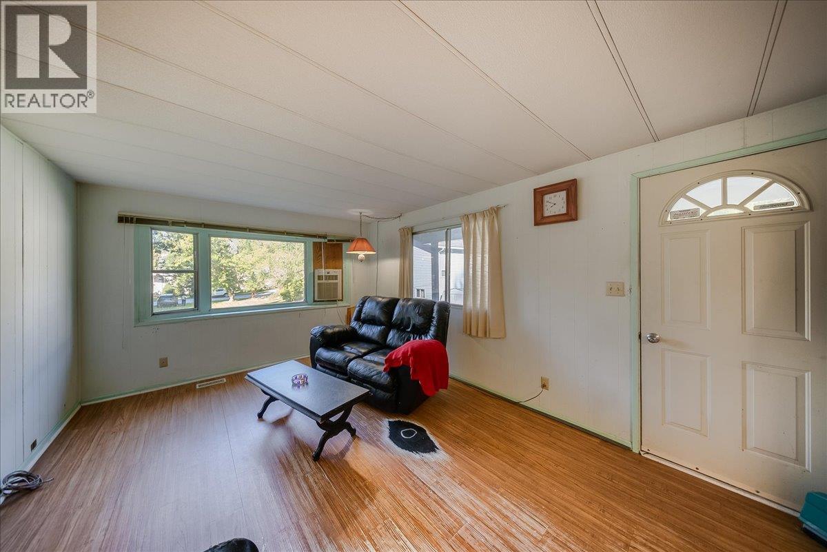 30 Davis Avenue - 8