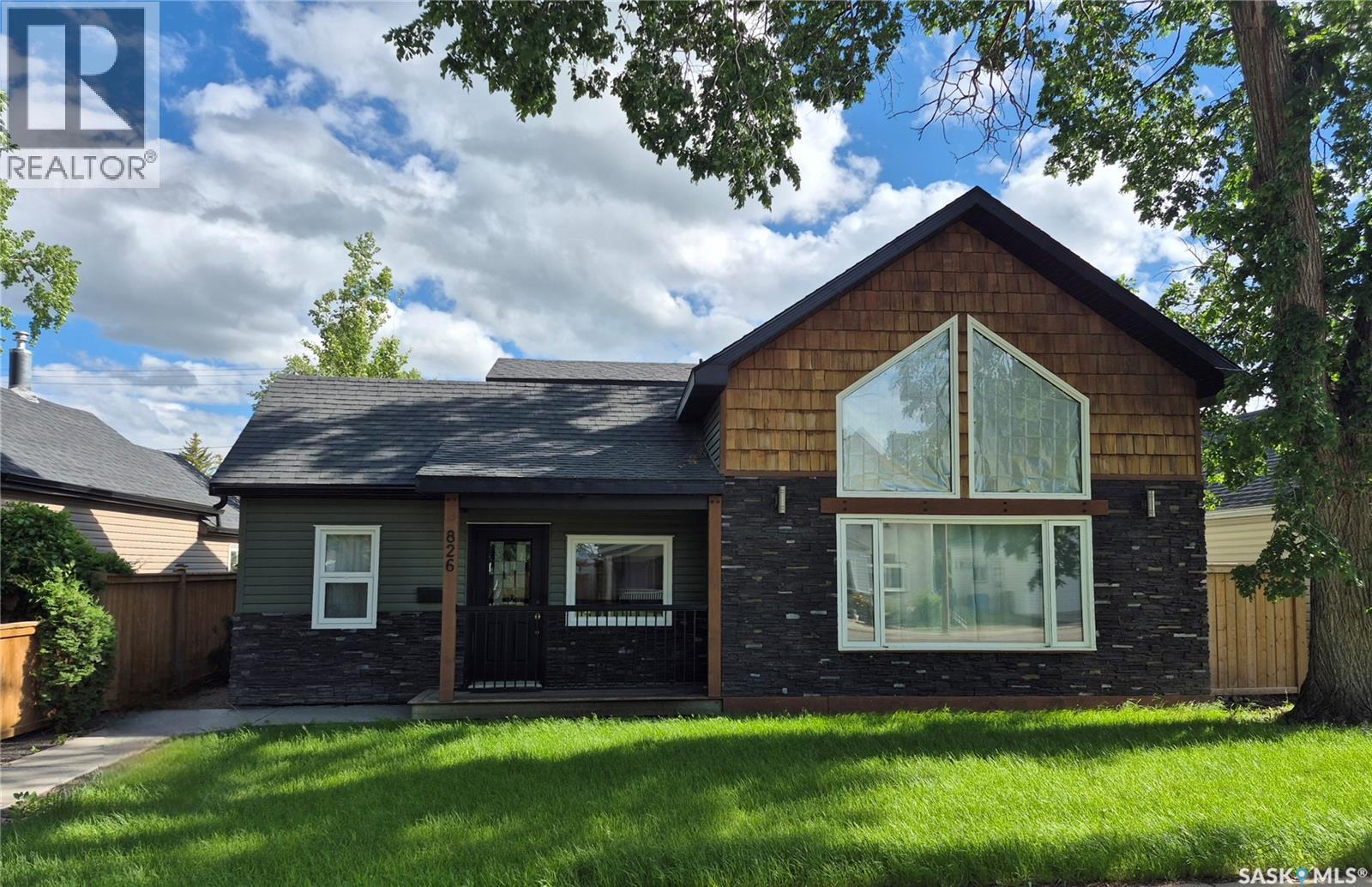 826 Chaplin STREET E - 32
