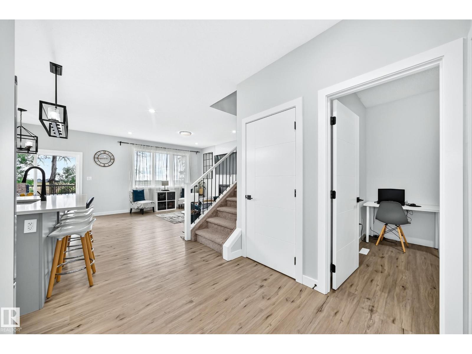 223 ROLSTON WD — photo 24