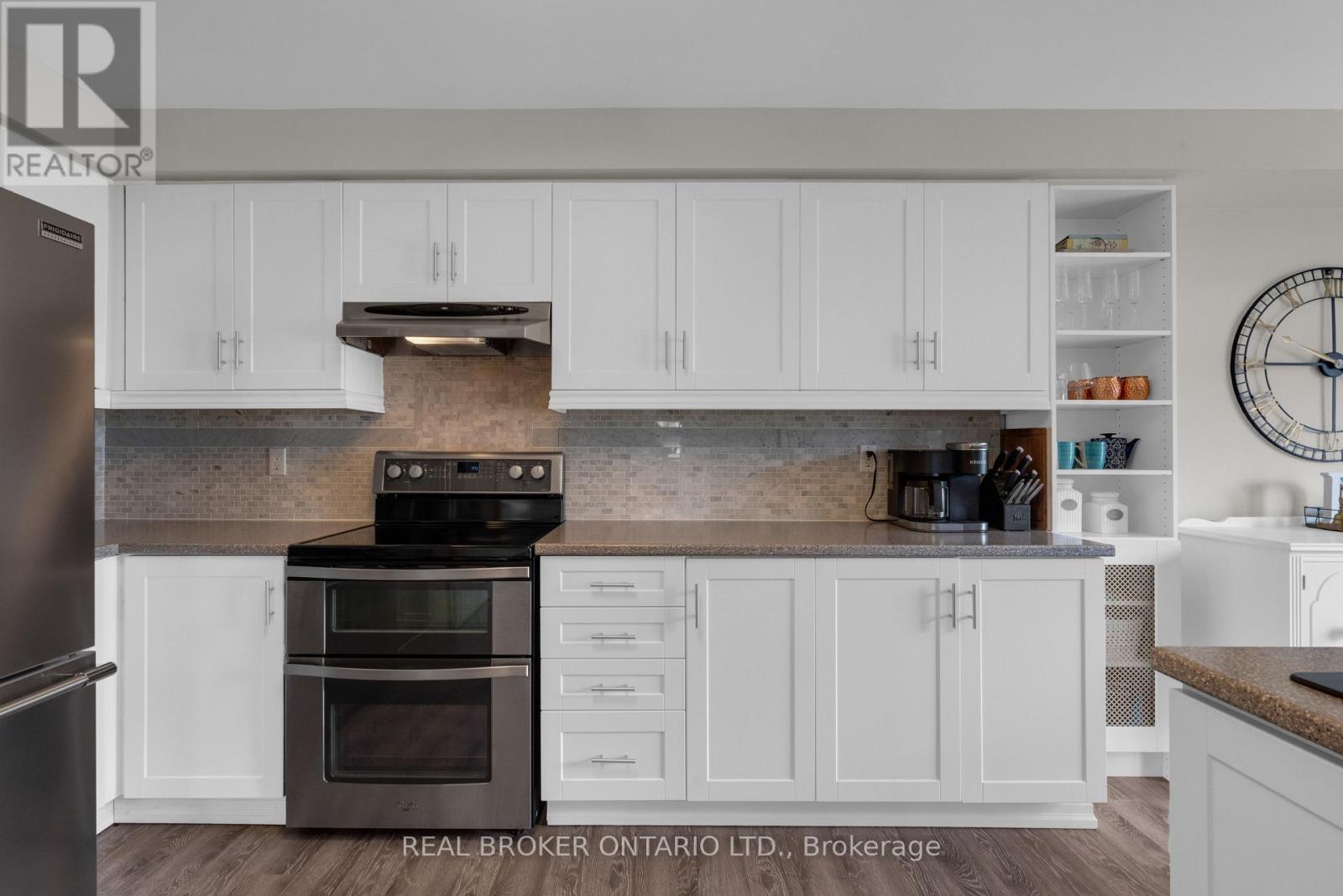 67 BIRCHWOOD DRIVE - 19