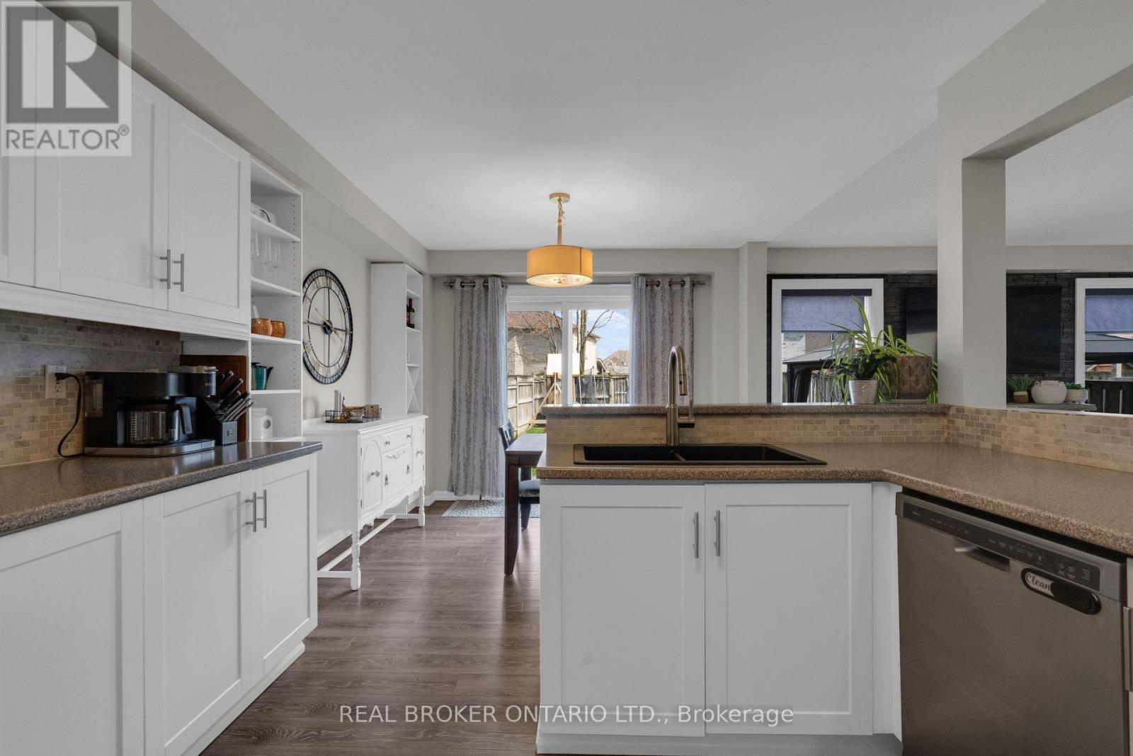 67 BIRCHWOOD DRIVE - 20