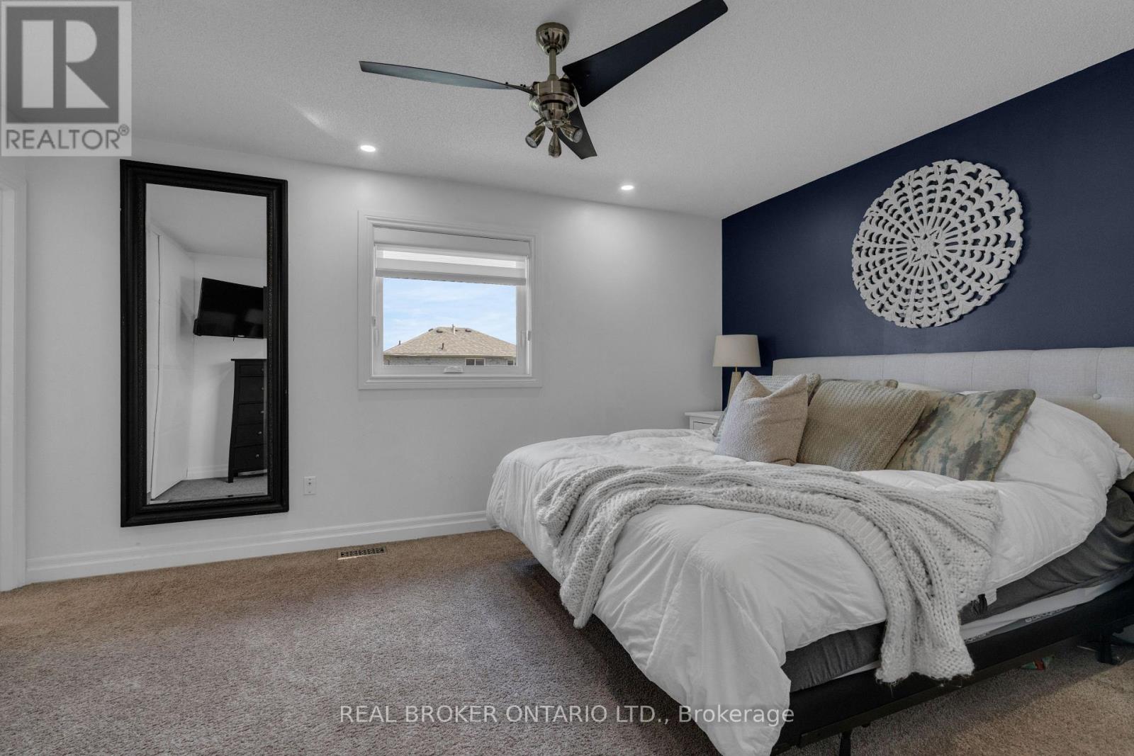 67 BIRCHWOOD DRIVE - 27